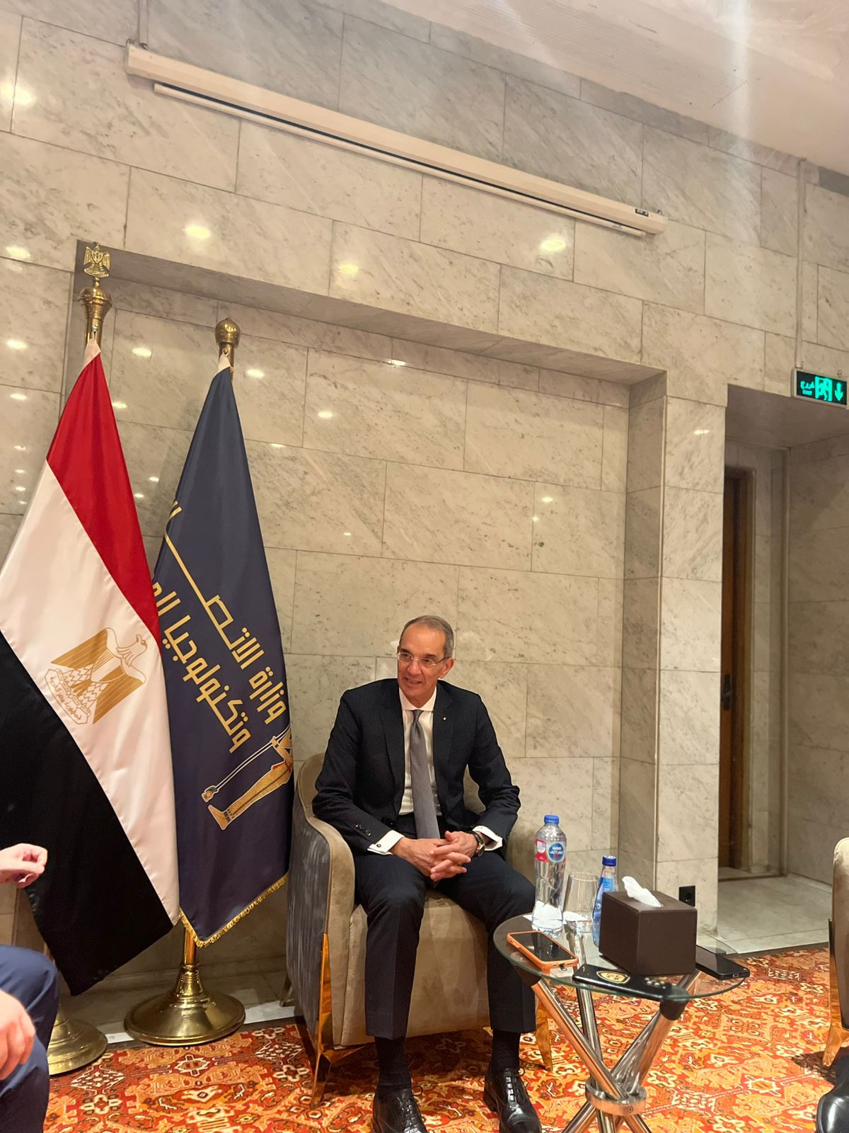 وزير الاتصالات