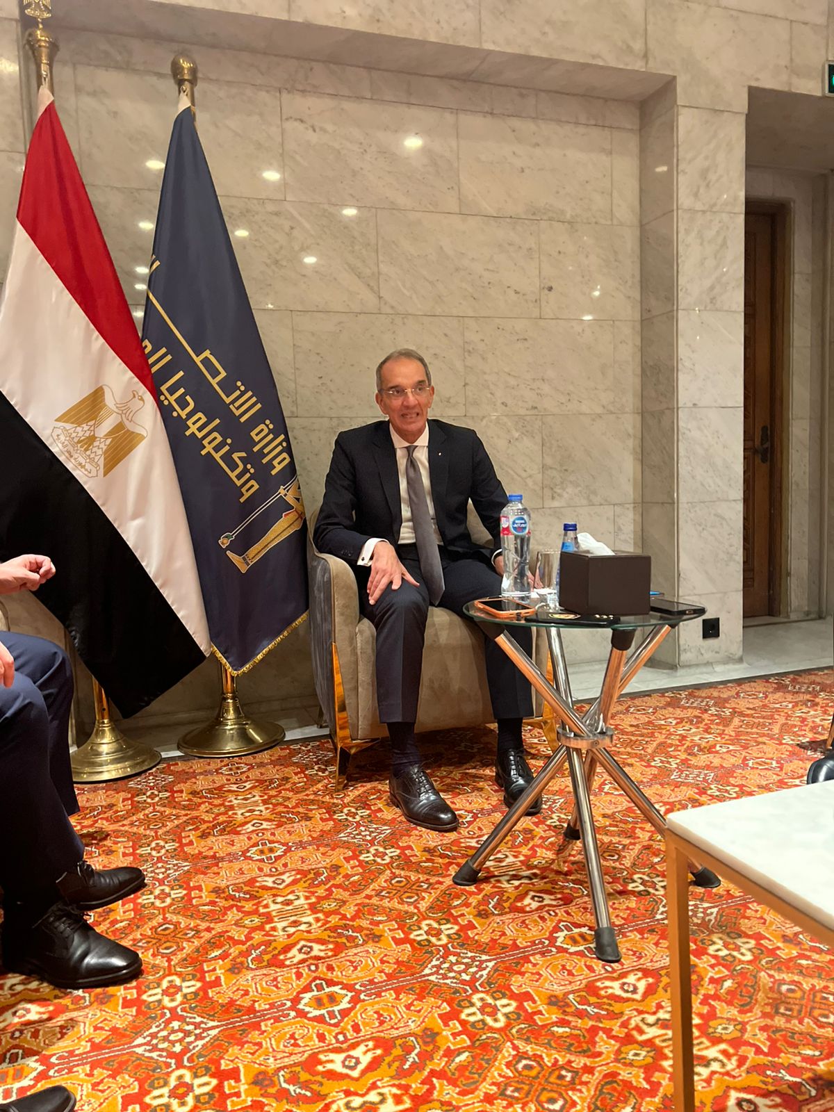 وزير الاتصالات