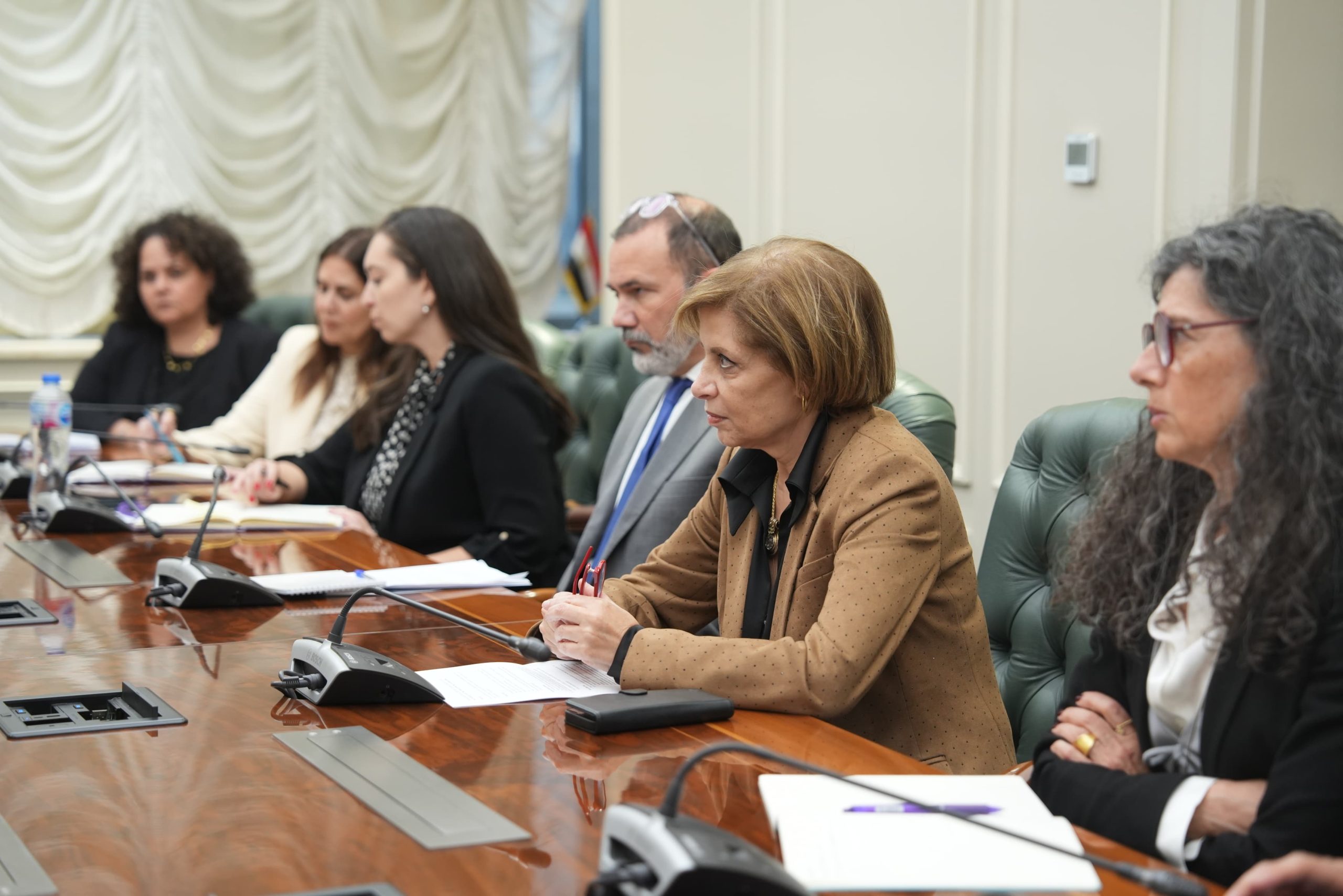  البنك الدولي