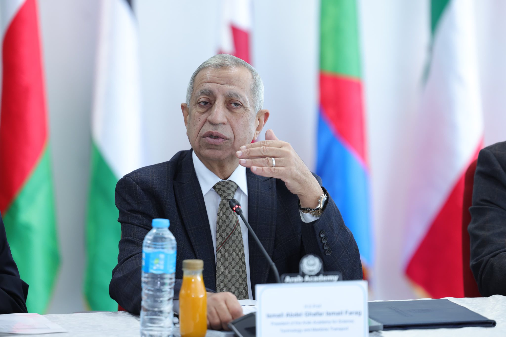 الأكاديمية العربية