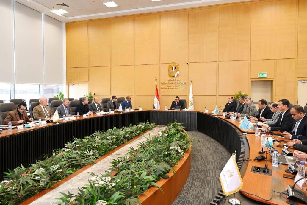 وزير الإسكان