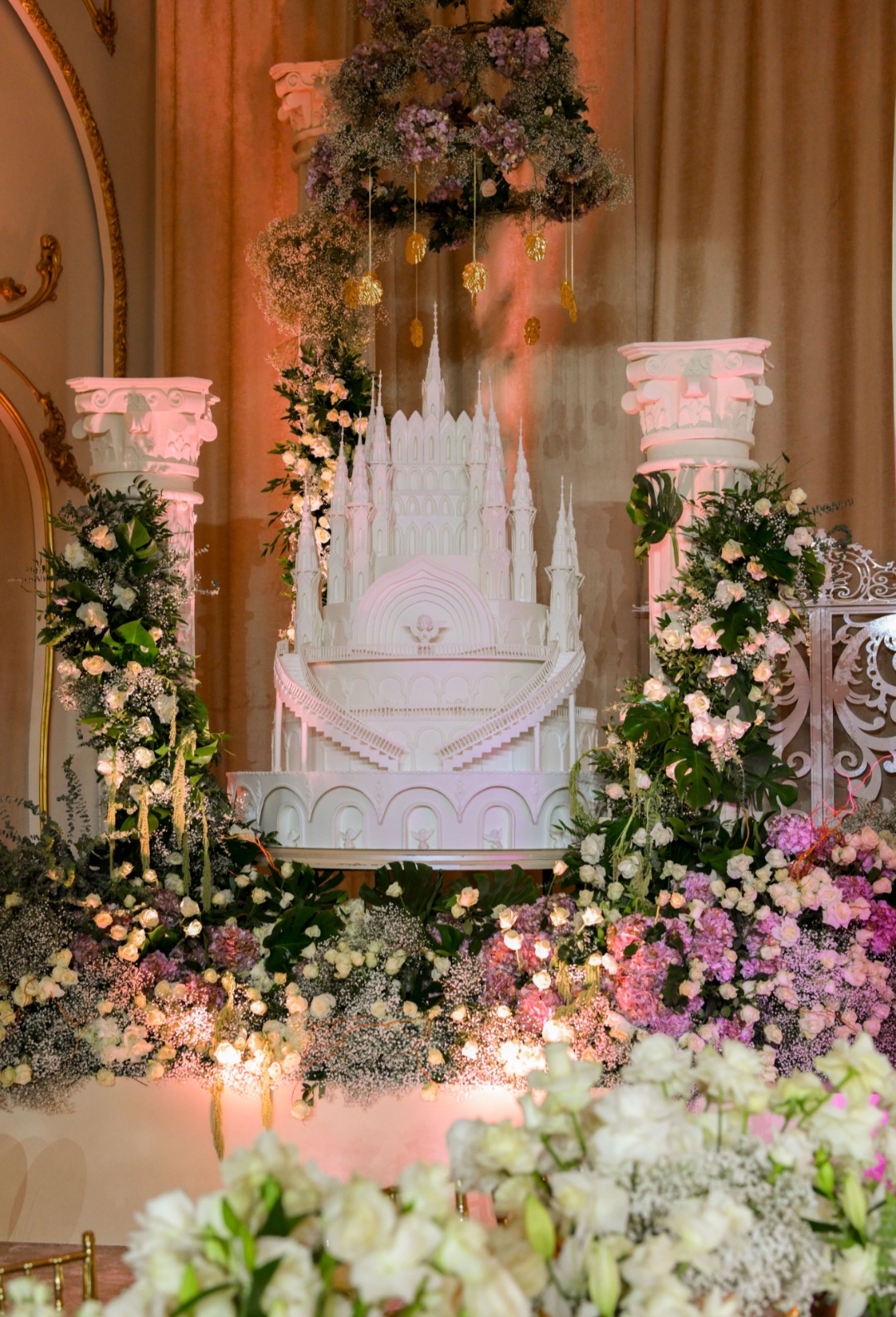 بوابة قصر ملكي