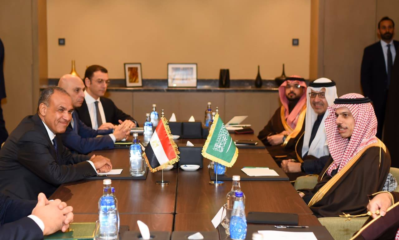 وزير الخارجية