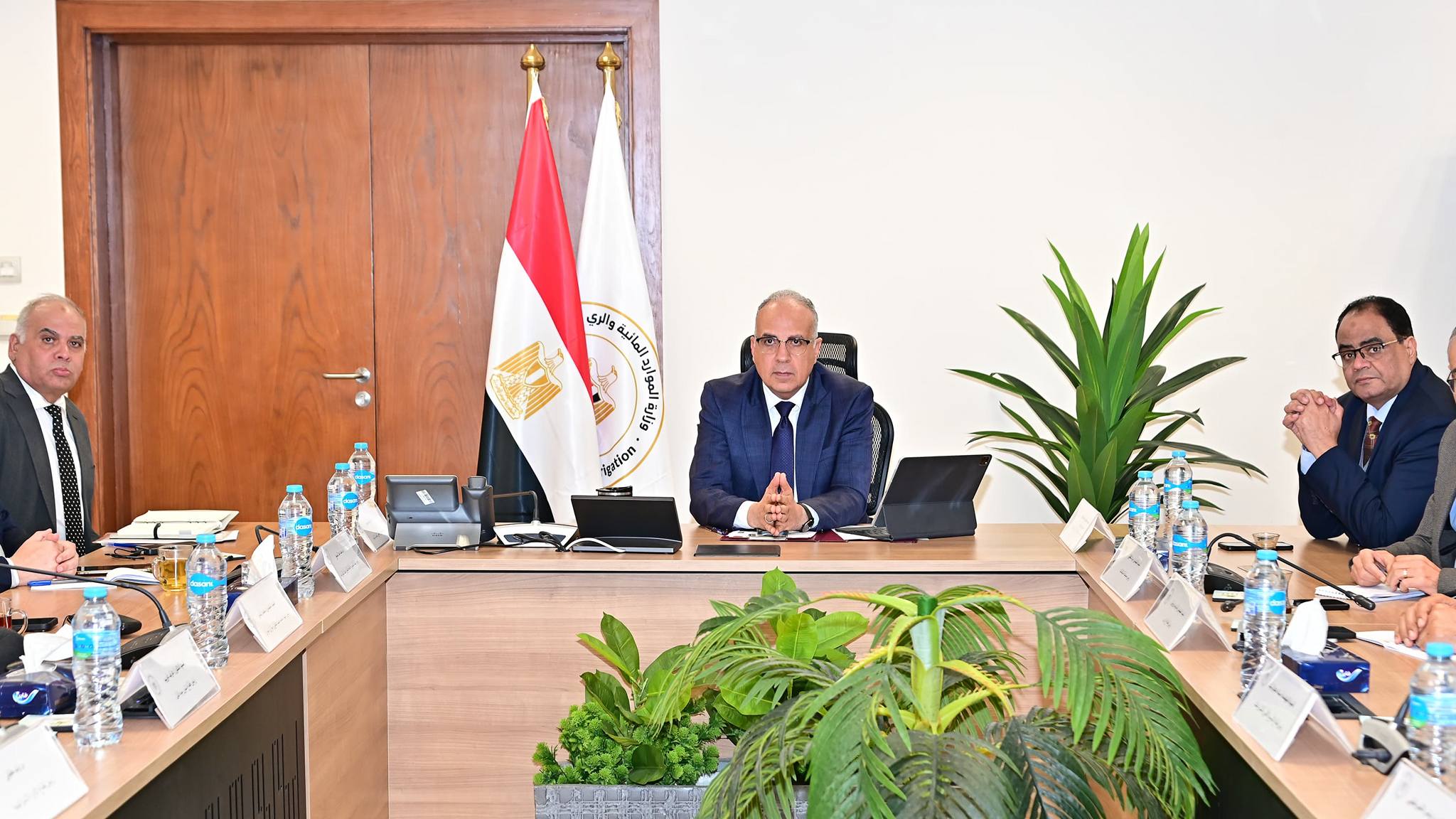 وزير الري يترأس اجتماع متابعة إيراد نهر النيل ويؤكد الجاهزية الكاملة لمواجهة الأمطار والسيول