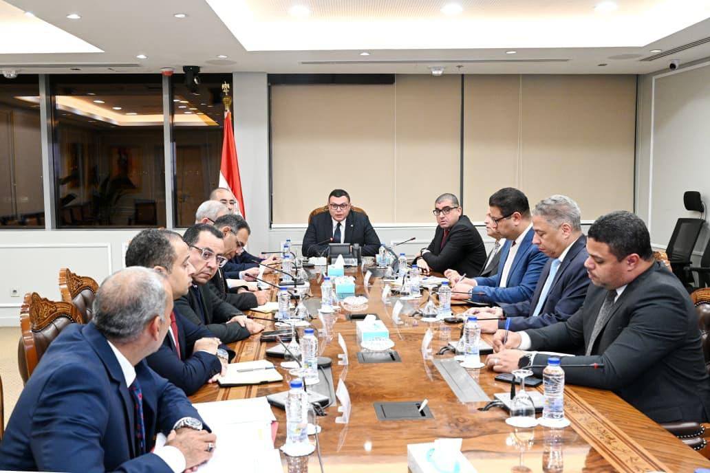 وزير الإسكان