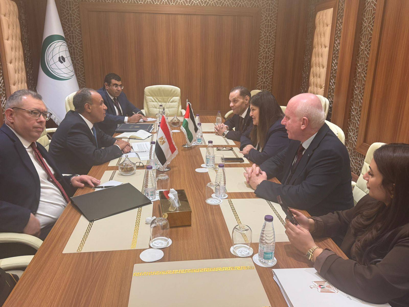 وزير الخارجية