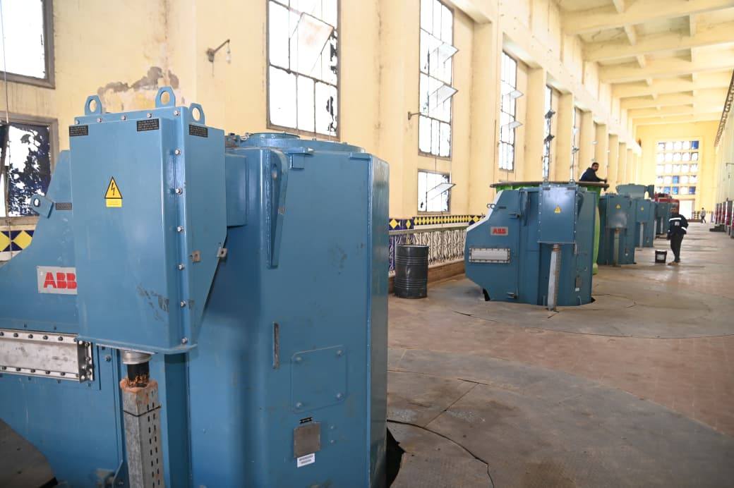 وزير الموارد المائية