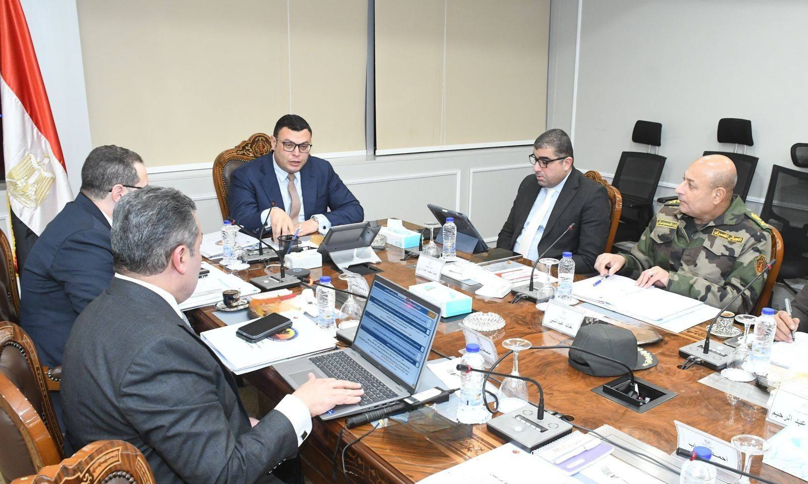 وزير الإسكان