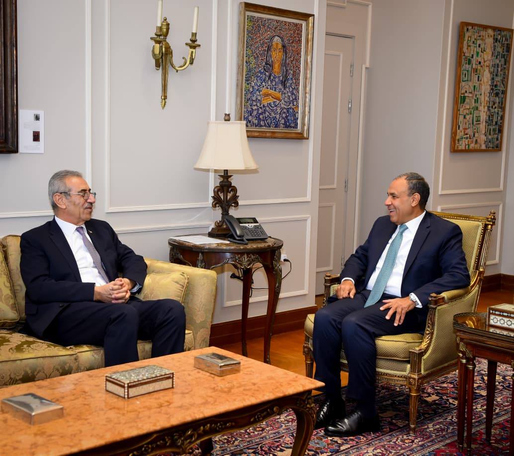 وزير الخارجية