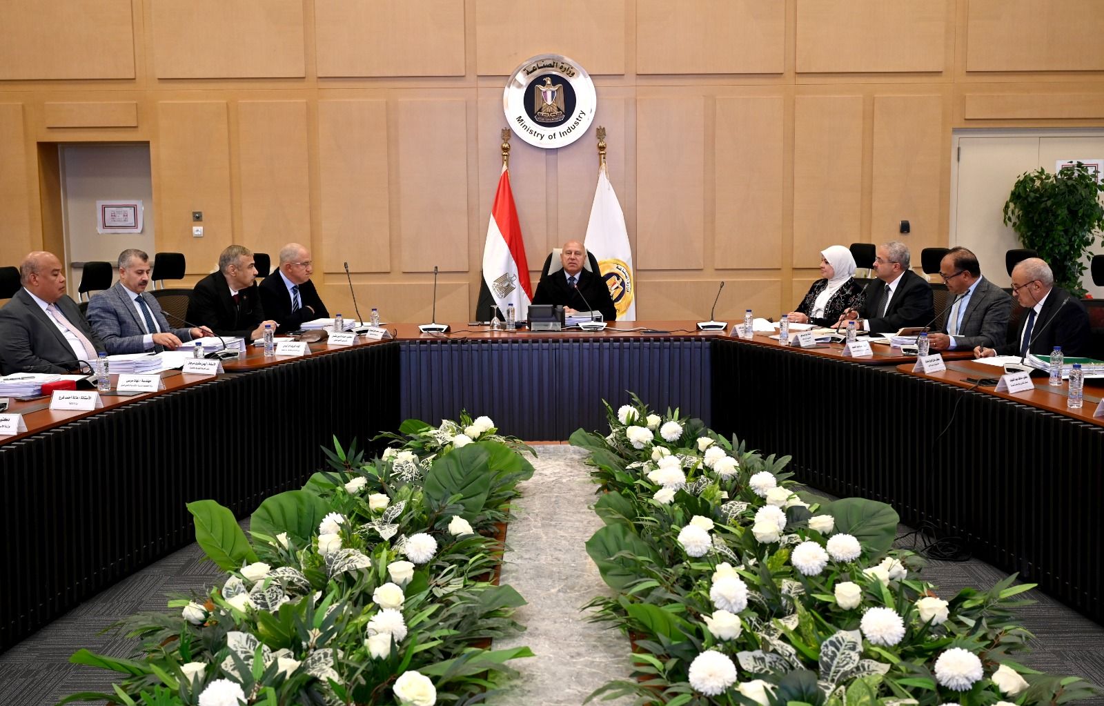 وزير الصناعة