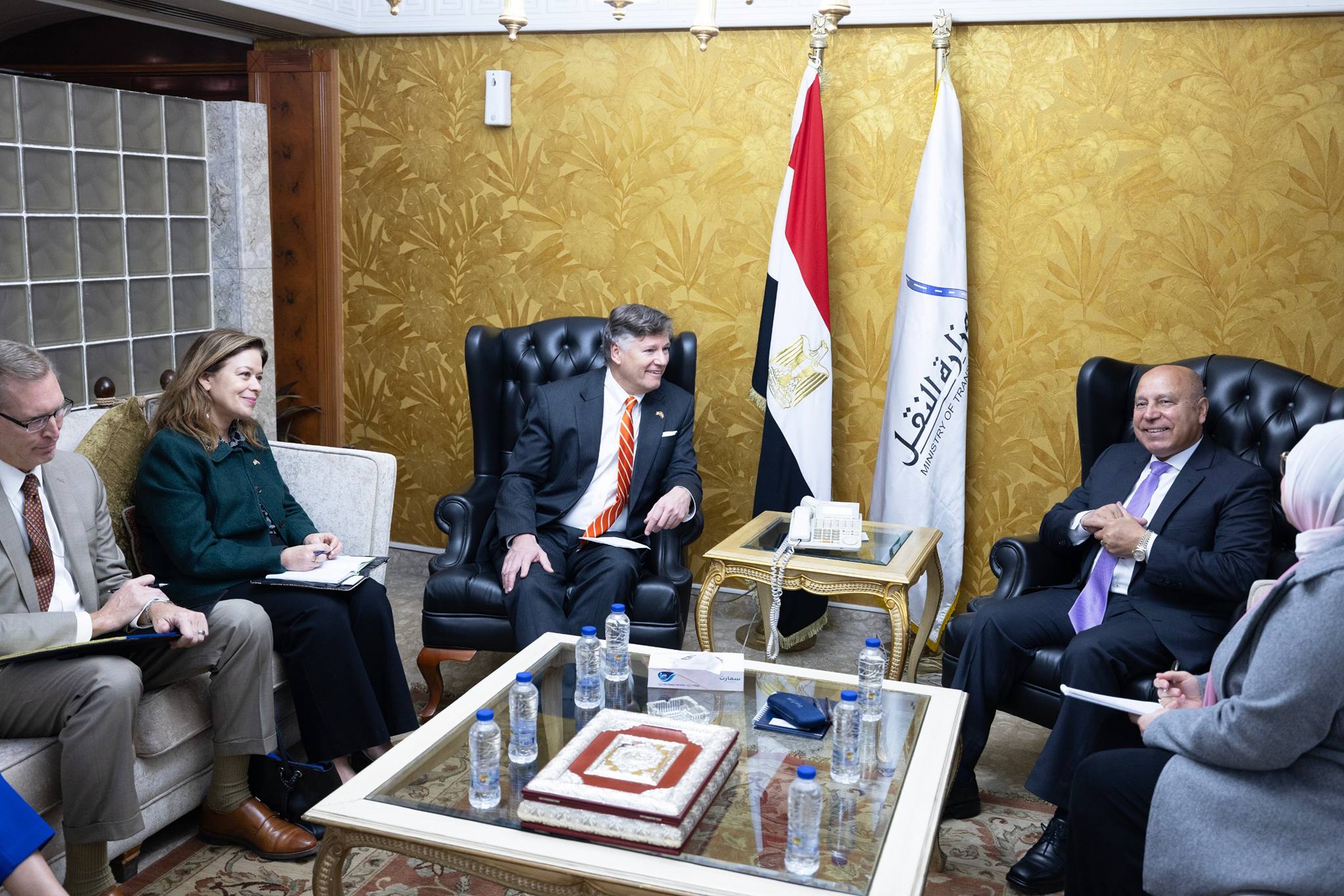 وزير الصناعة والنقل