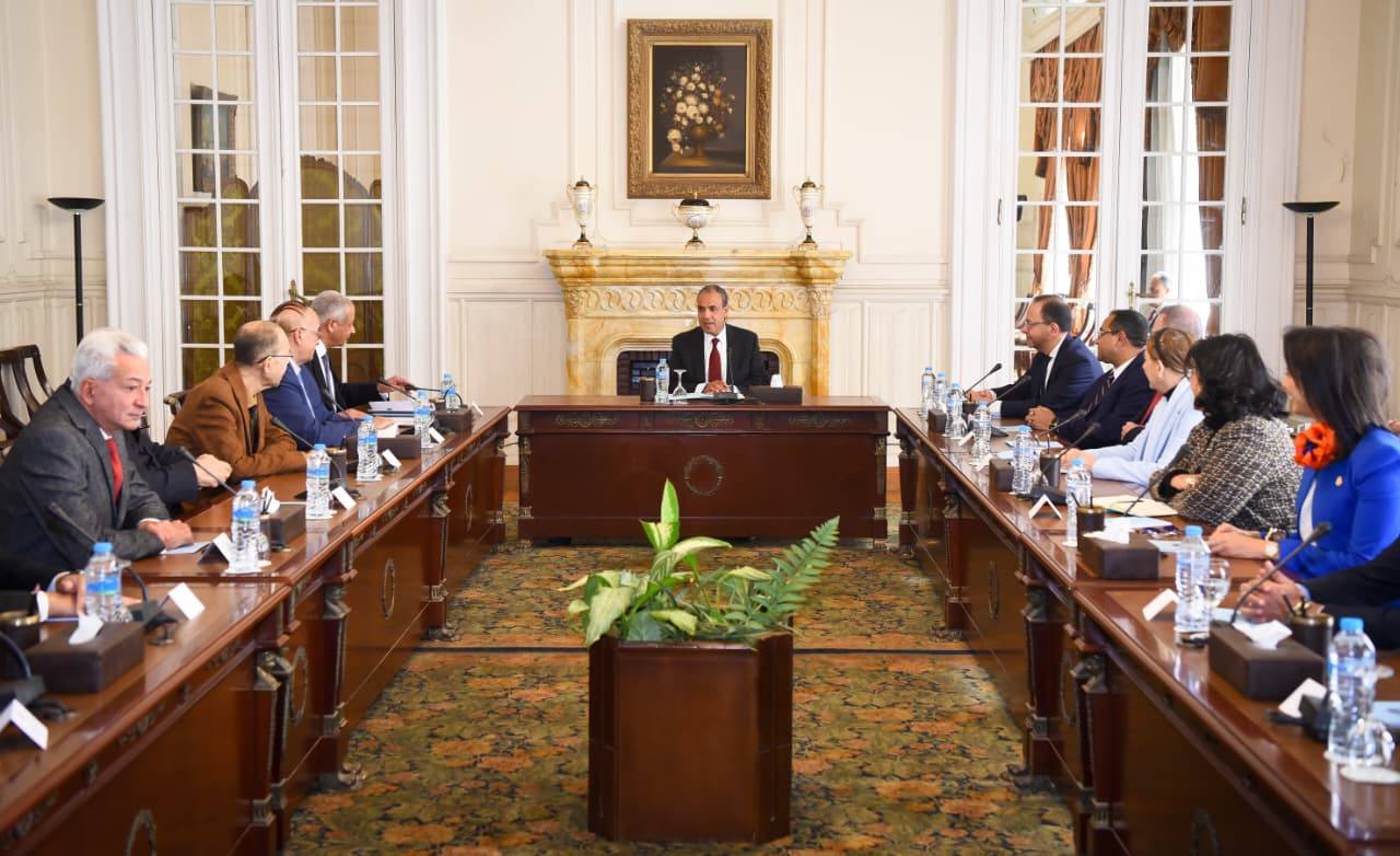 وزير الخارجية