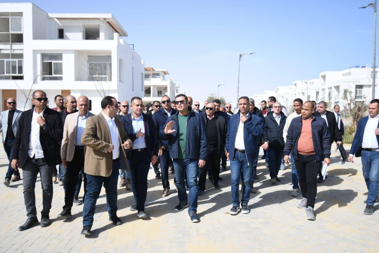 وزير الإسكان