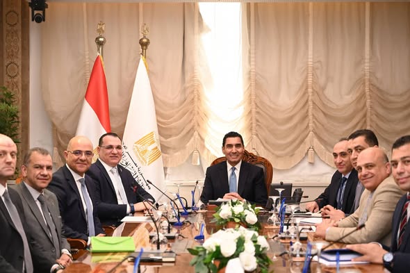 وزير الشباب والرياضة