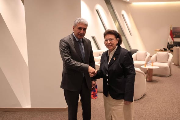 وزير السياحة والآثار