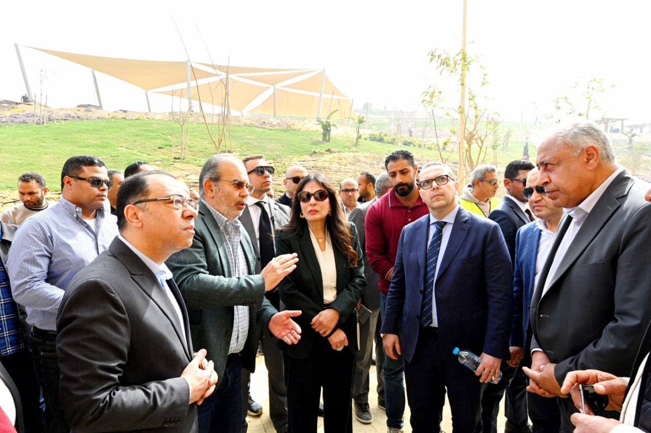 وزيرة الإسكان