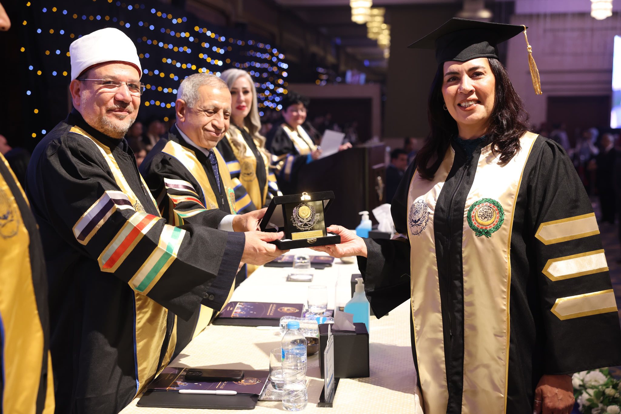 الاكاديمية العربية