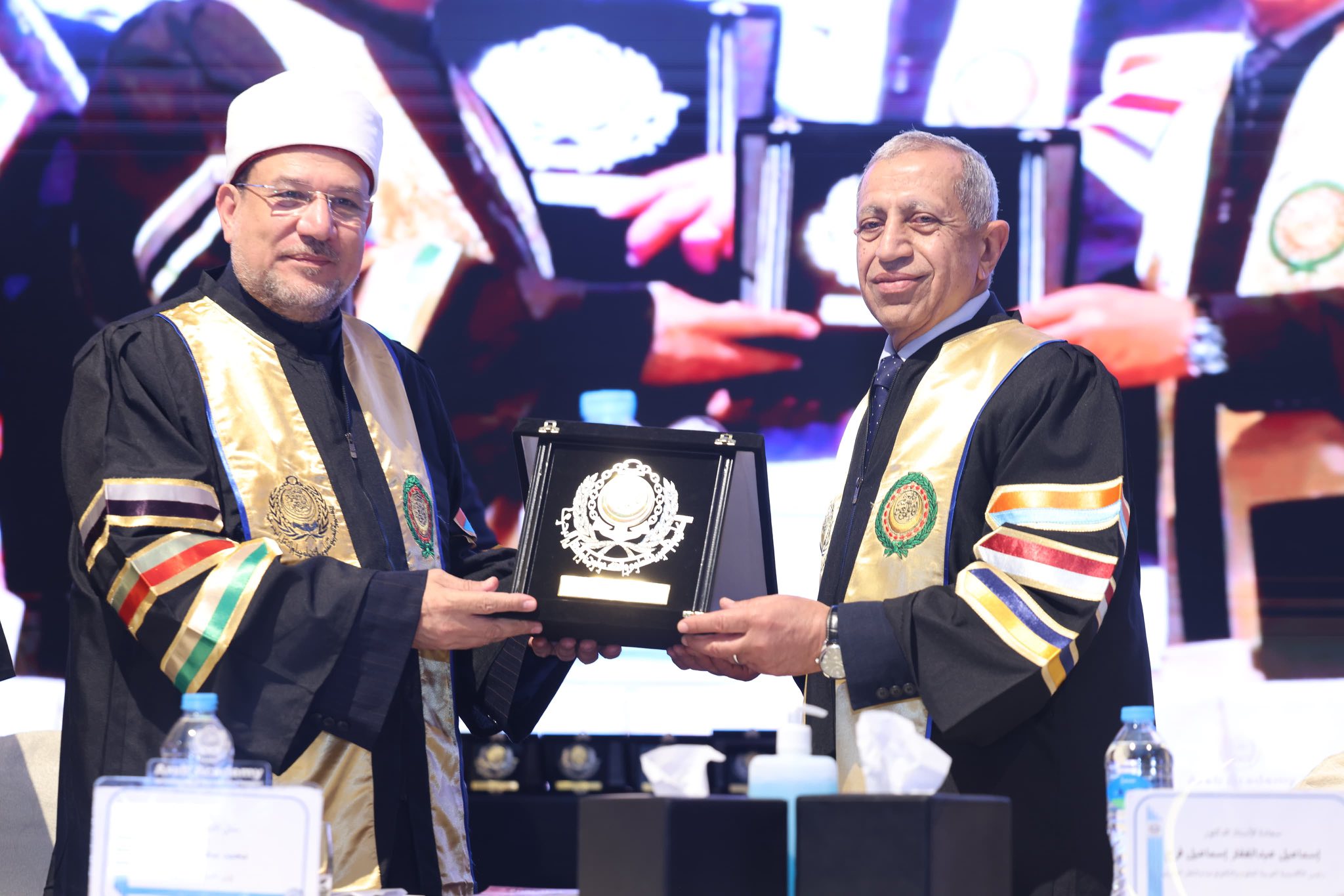 الاكاديمية العربية