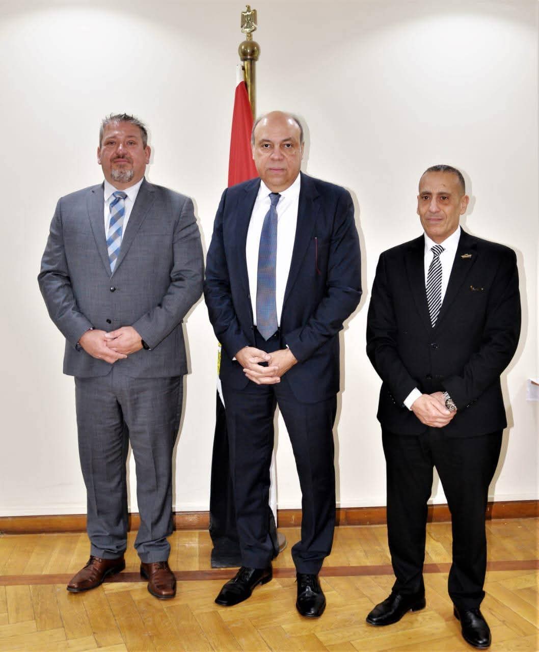 وزير الطيران المدني