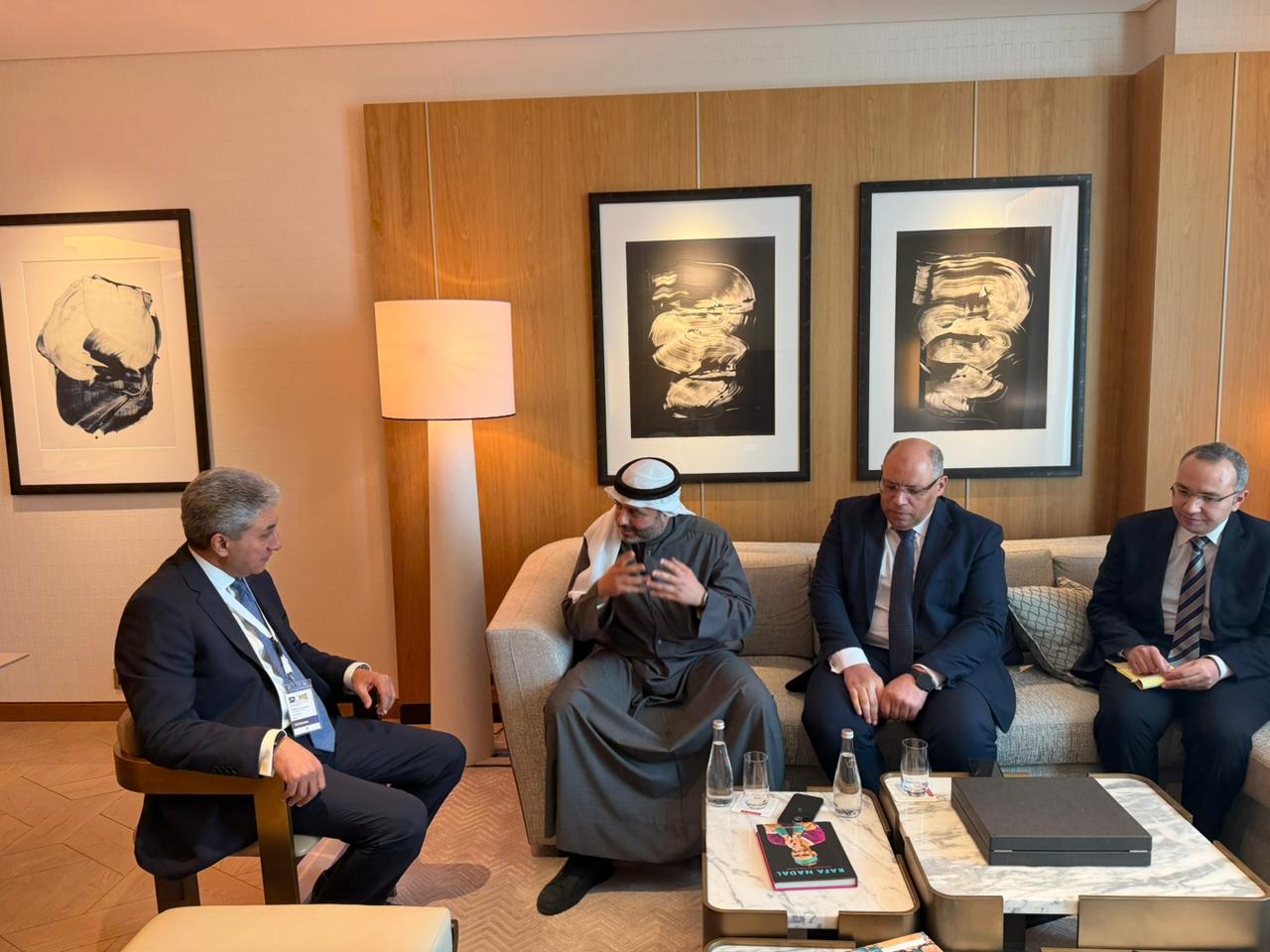 وزير السياحة