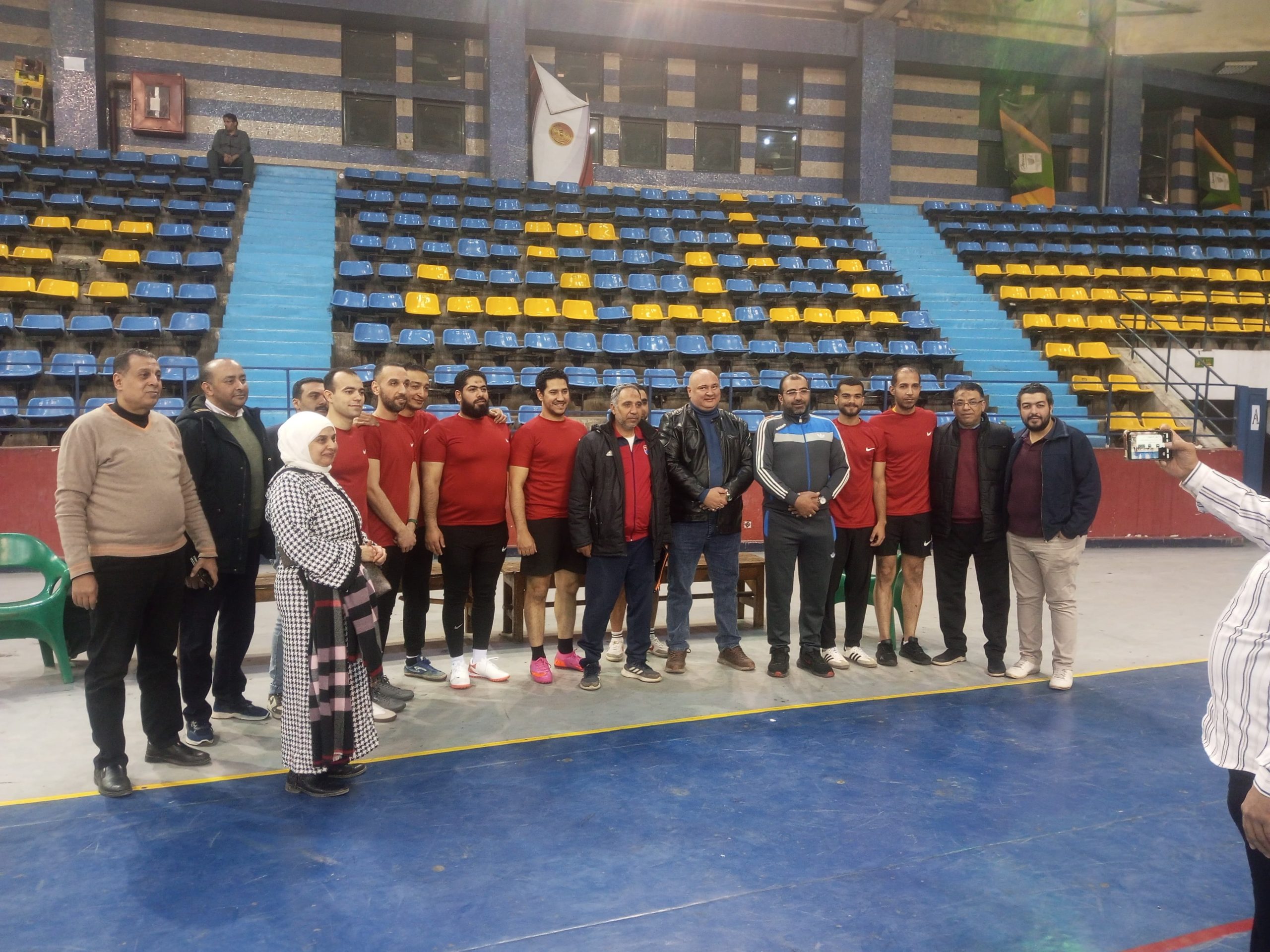 النيابات والمحاكم