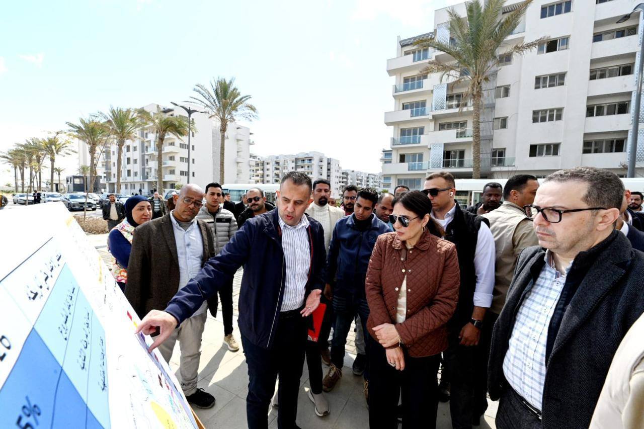 وزيرة الاسكان