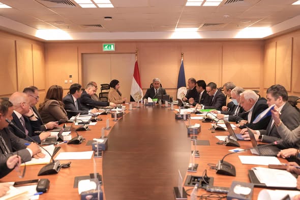 وزير السياحة والآثار