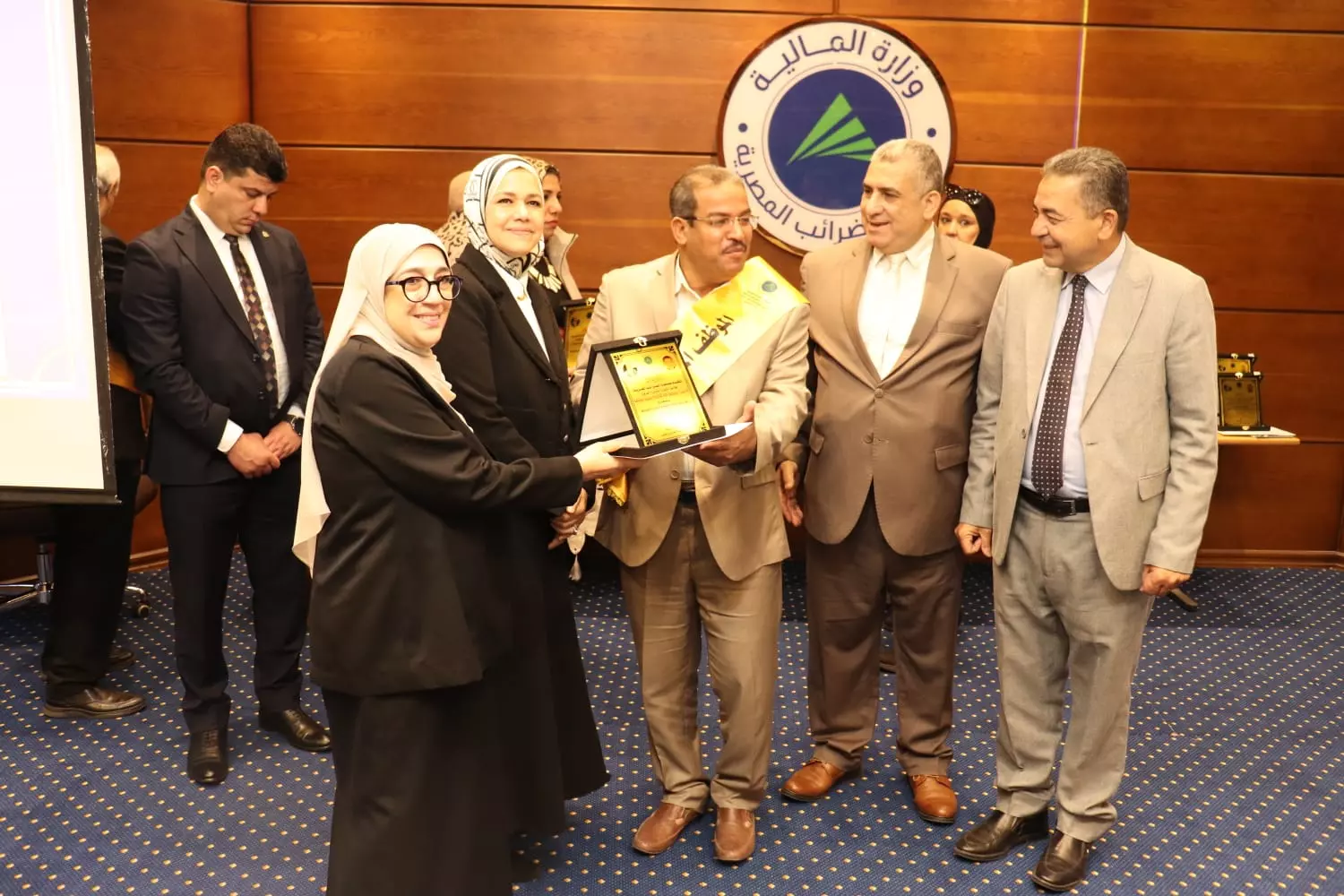  مصلحة الضرائب