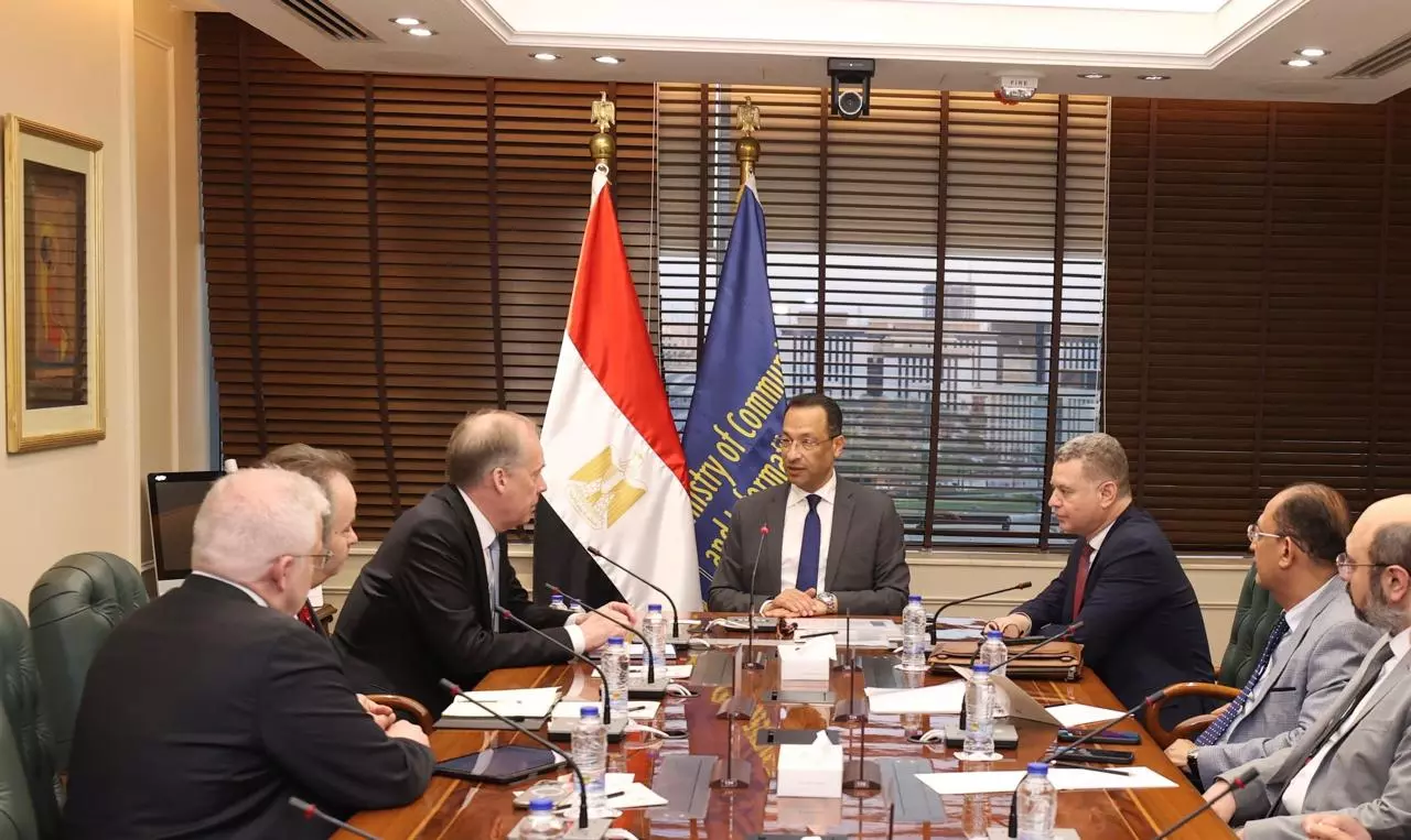 وزير الاتصالات