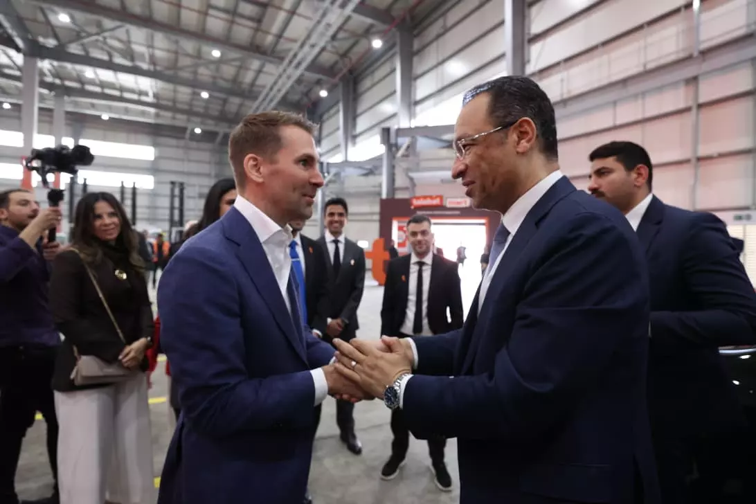 وزير الاتصالات