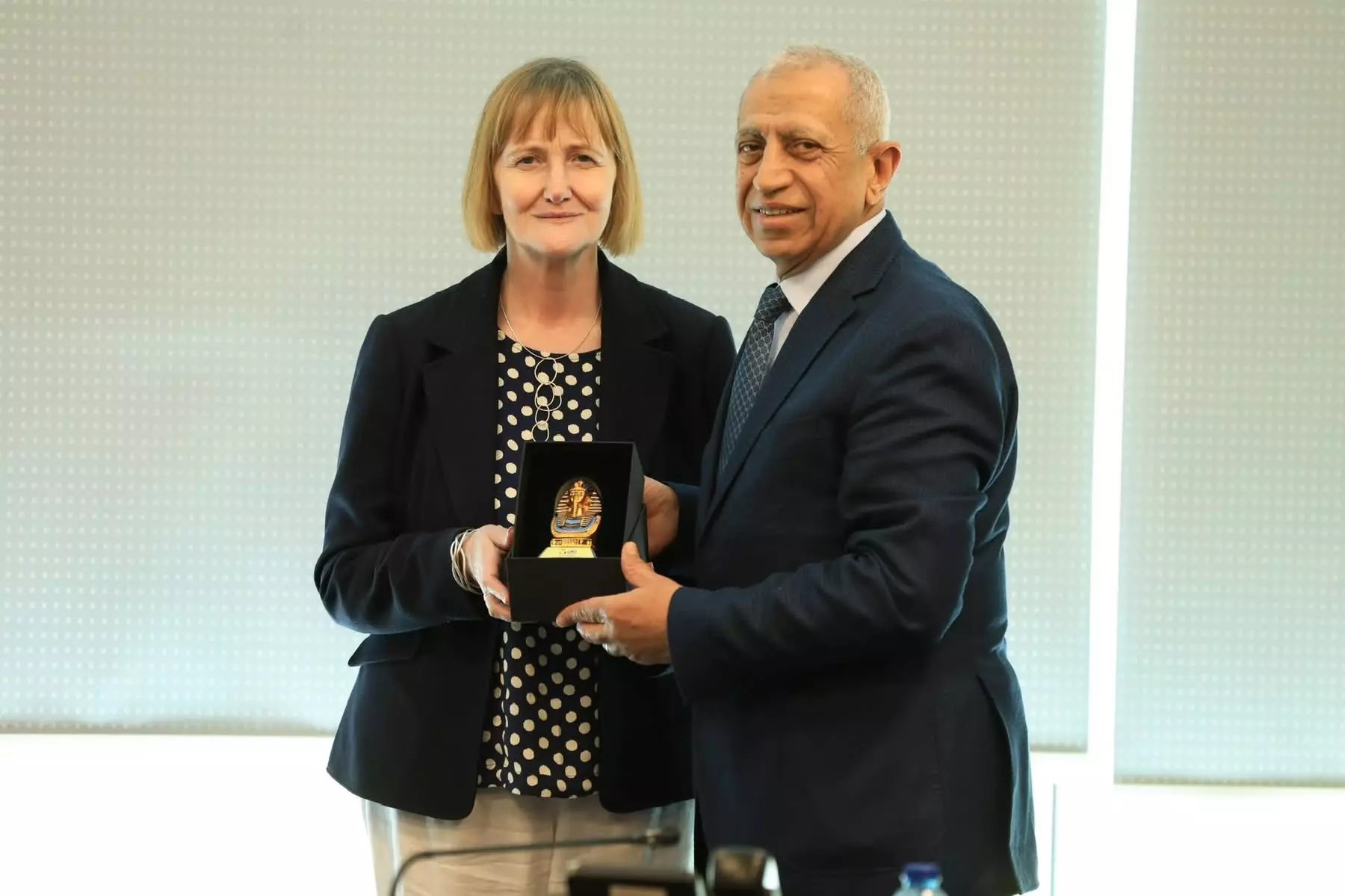 الاكاديمية العربية