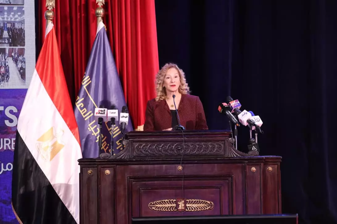 وزير الاتصالات