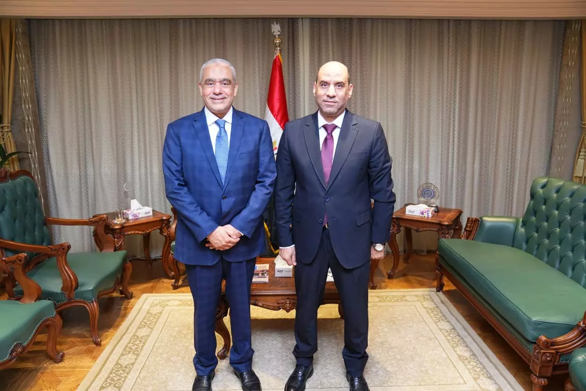 وزير العمل