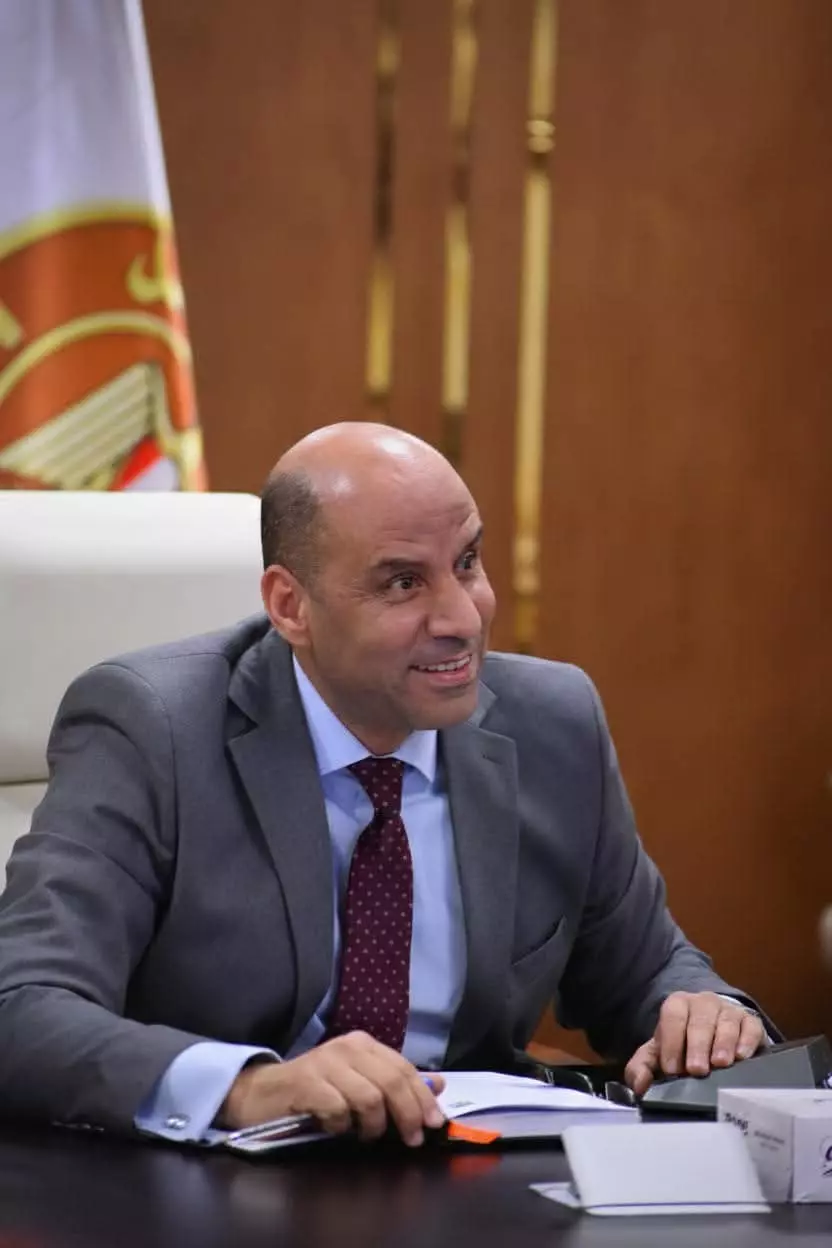 وزير العمل