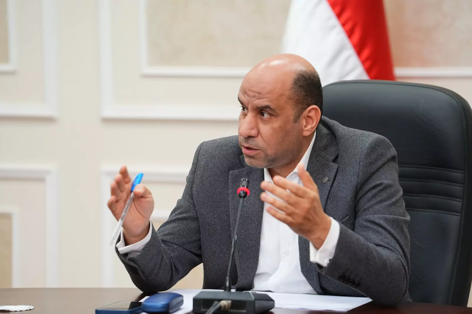وزير العمل 
